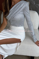 Keeping Fashion – Einärmliges Stretch-Top mit plissierten Schulterpolstern